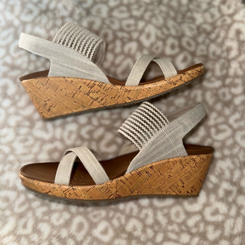 Skechers High Tea Memory Foam Sandal - Picture 3 of 7